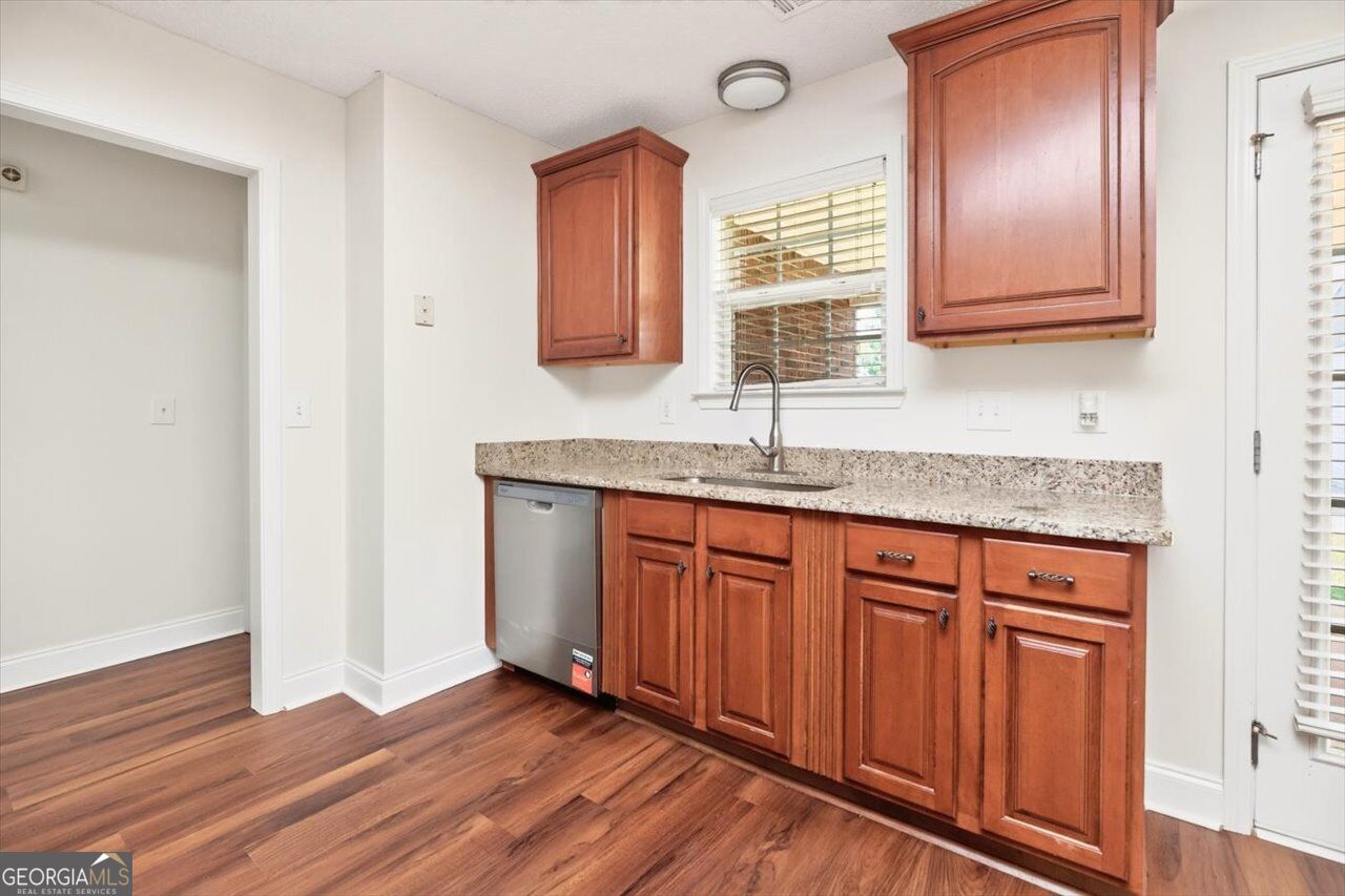 402 Sugarloaf Parkway Property Photo 23
