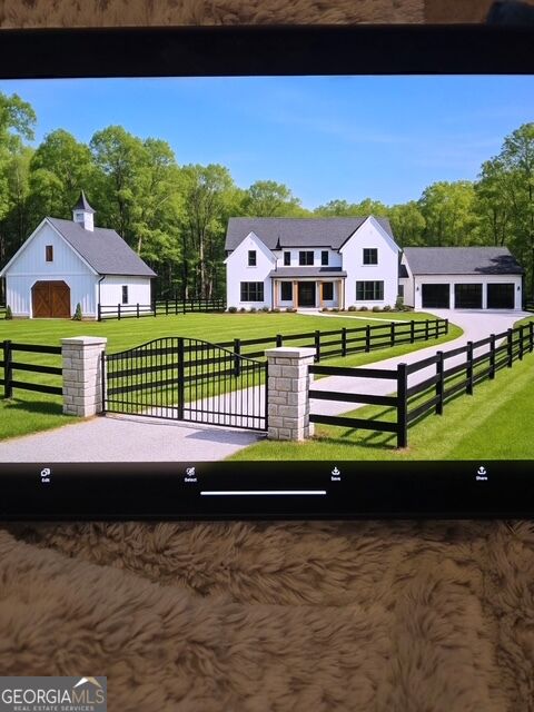 5385 Drew Road Property Photo 9
