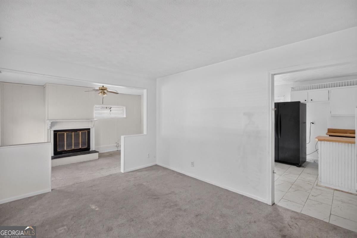 150 Woodcrest Way Property Photo 4