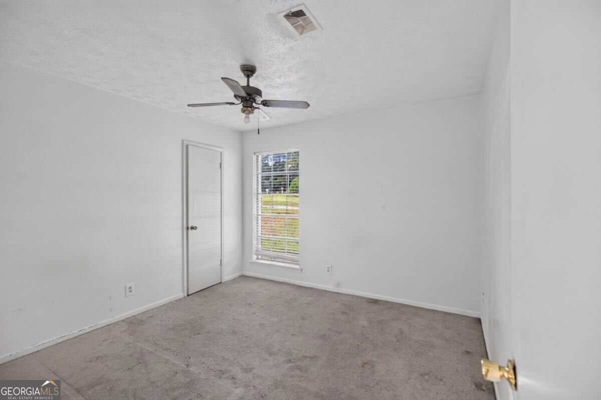 150 Woodcrest Way Property Photo 12