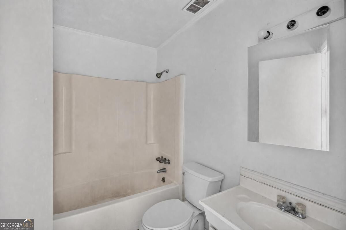150 Woodcrest Way Property Photo 13