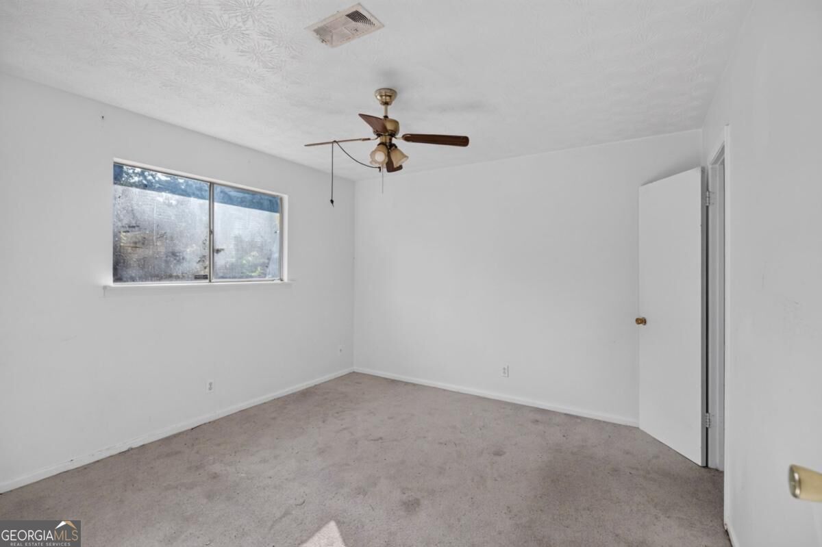 150 Woodcrest Way Property Photo 15