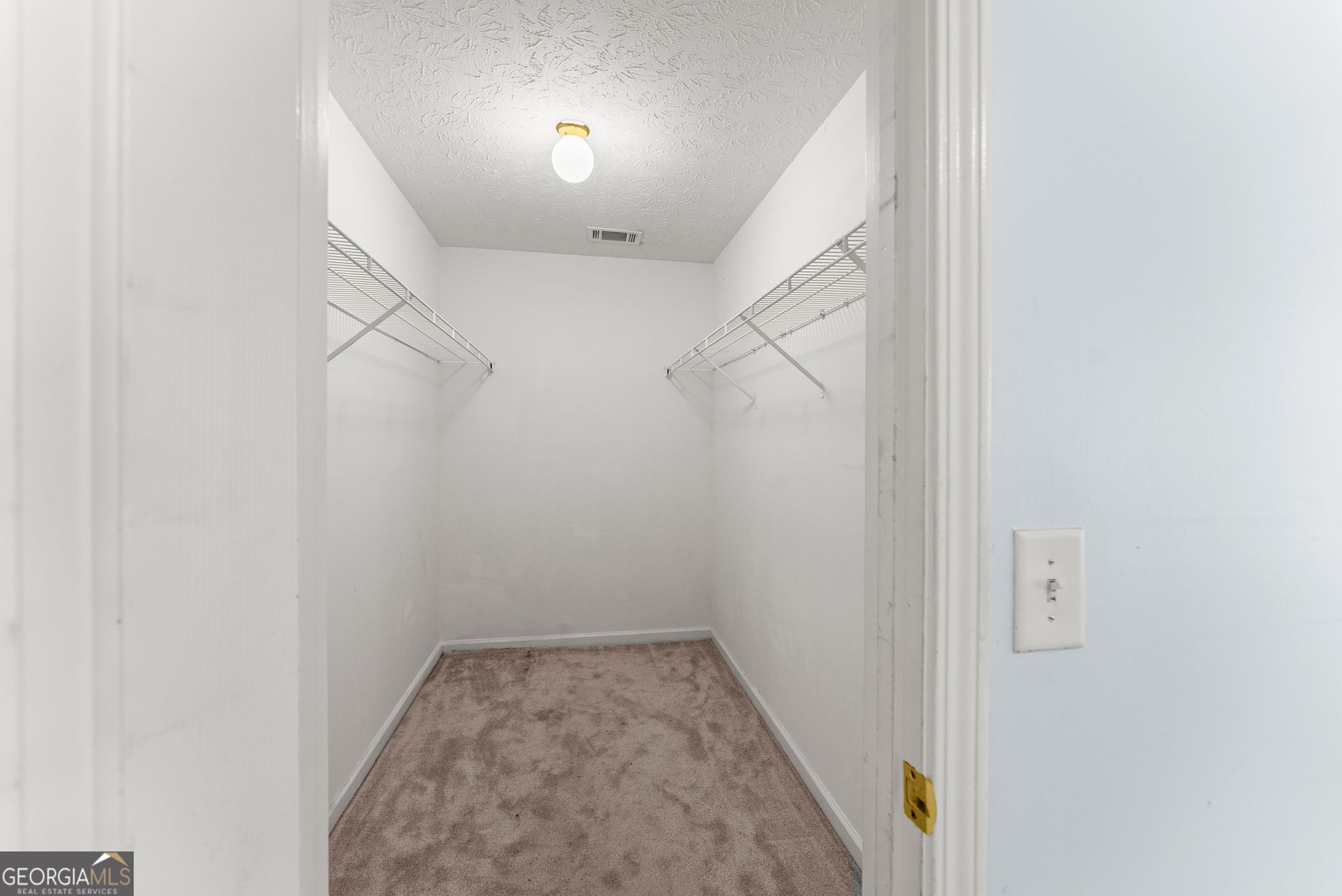 61 Hawthorne Drive Property Photo 32