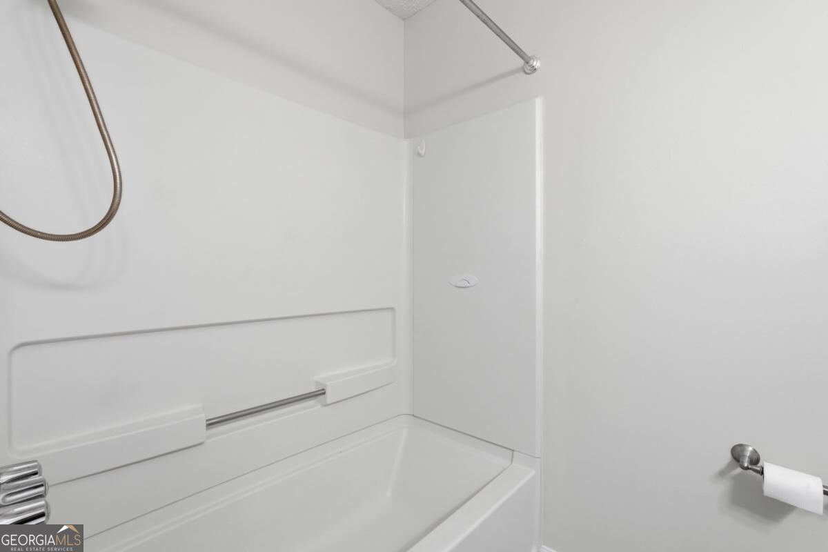 2 E White Hawthorne Drive Property Photo 21