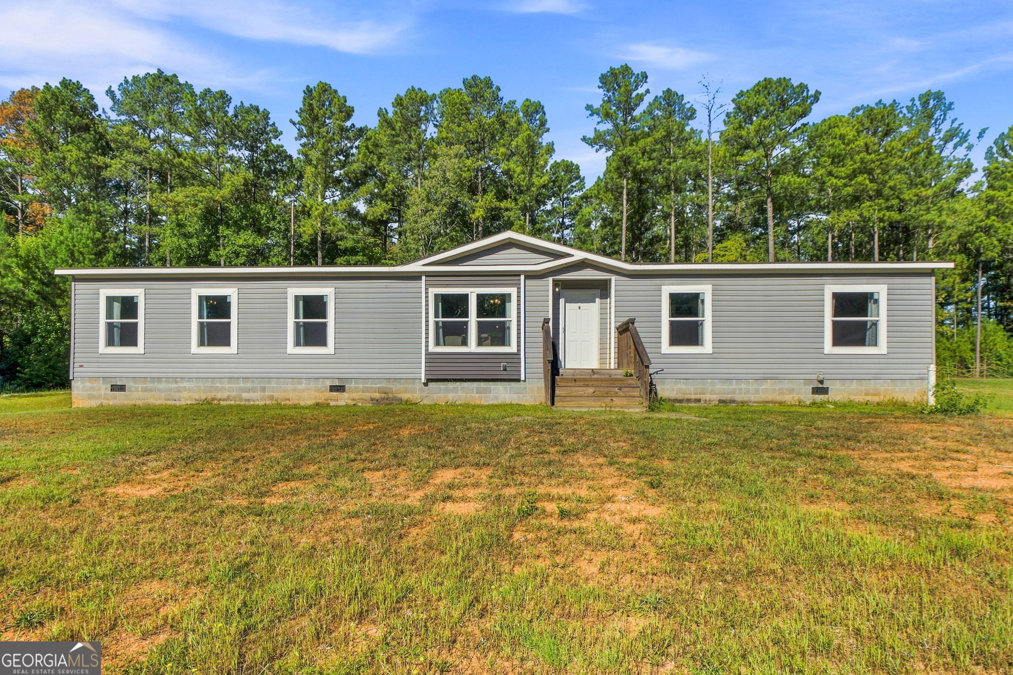 1750 Oakland Road Property Photo 2
