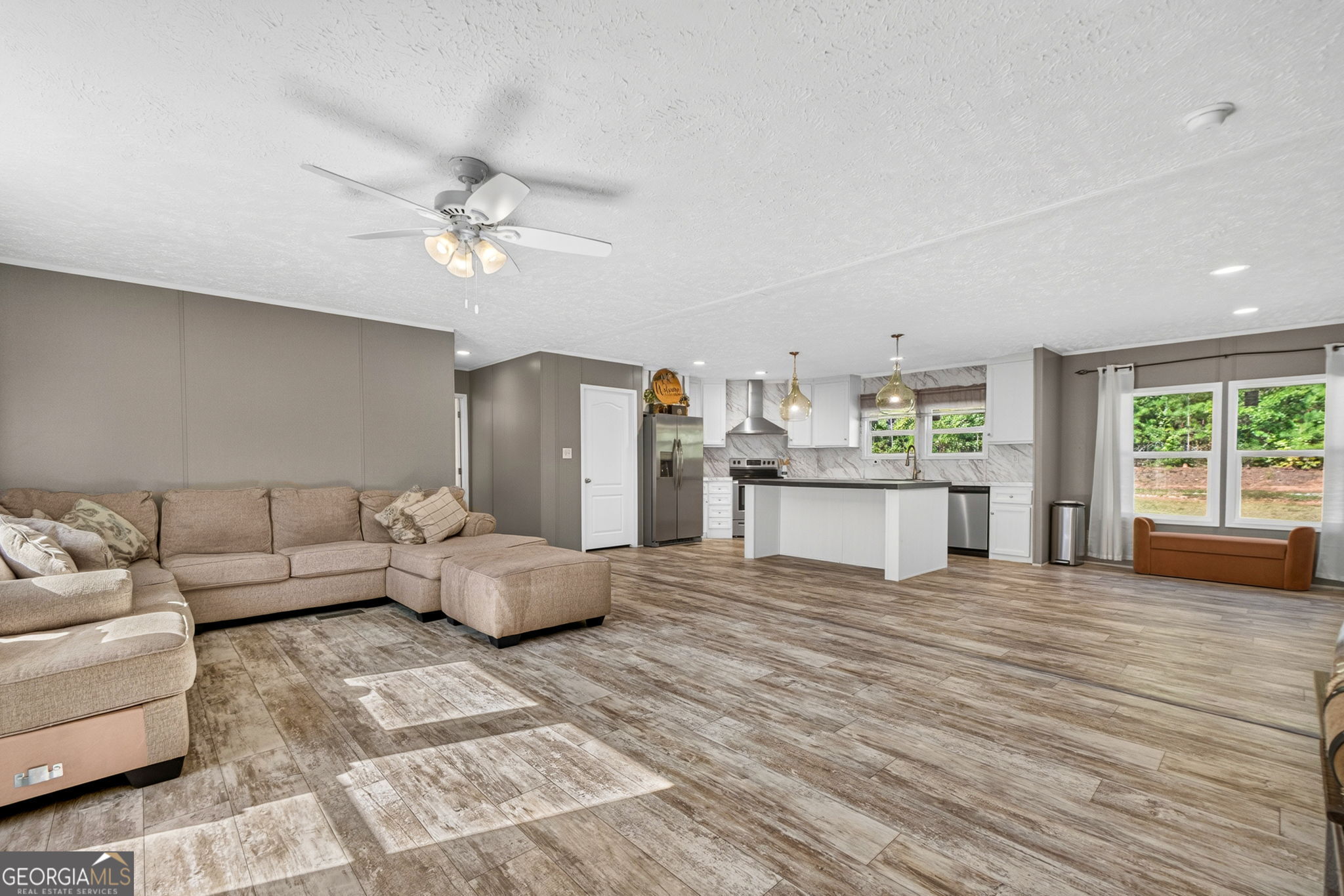 1750 Oakland Road Property Photo 4