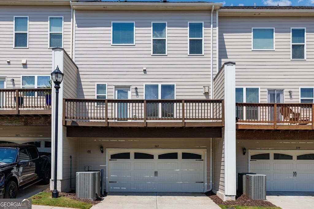 327 Hudson Way Property Photo 27