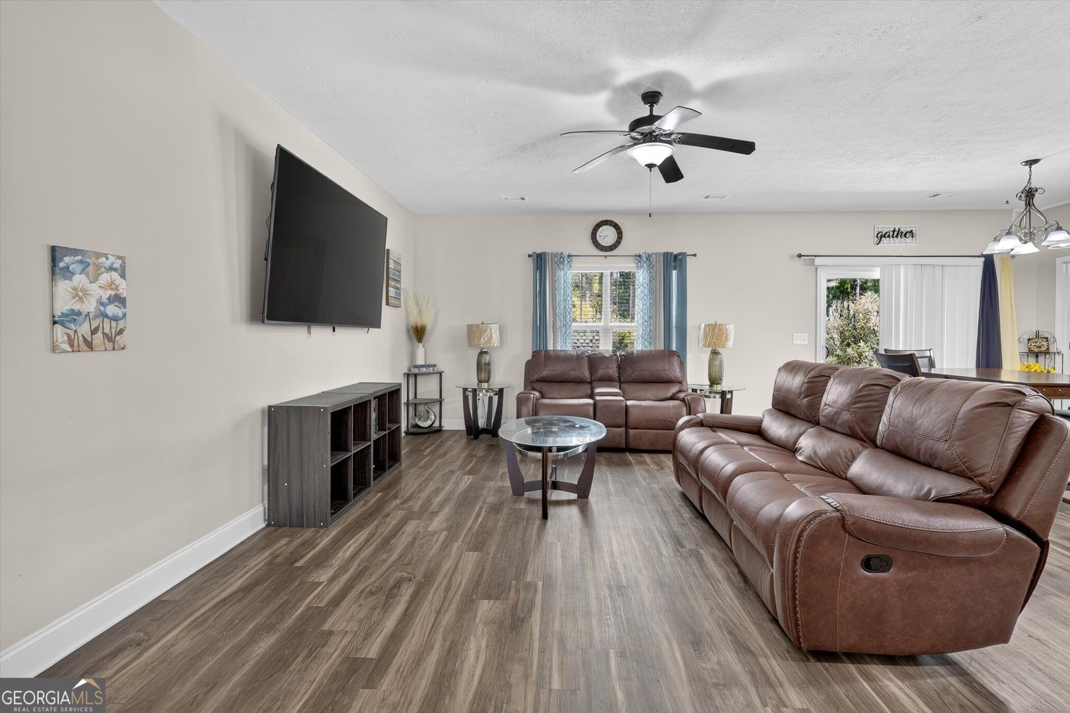 401 Coles Way Property Photo 9