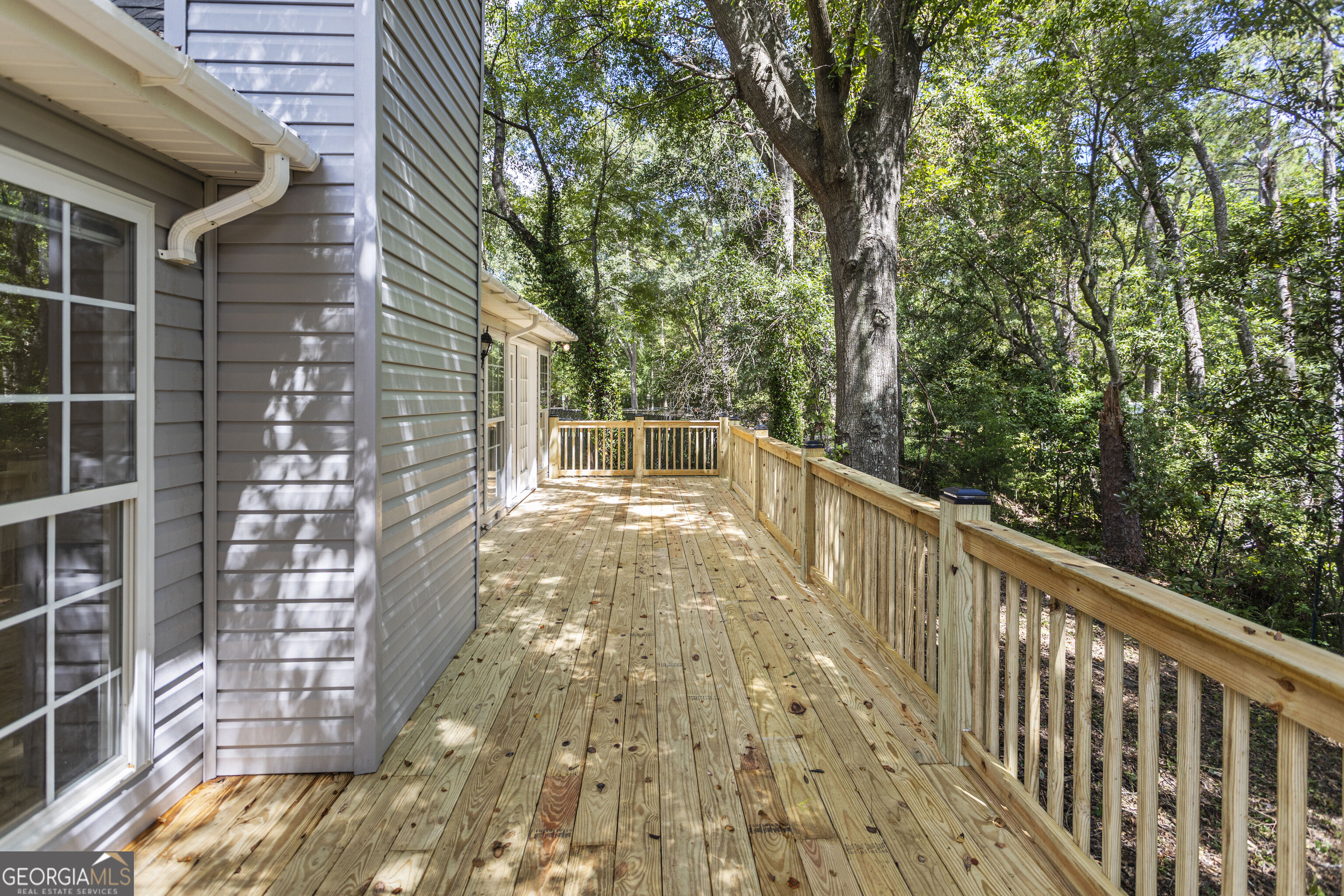 2131 Alexis Drive Property Photo 9