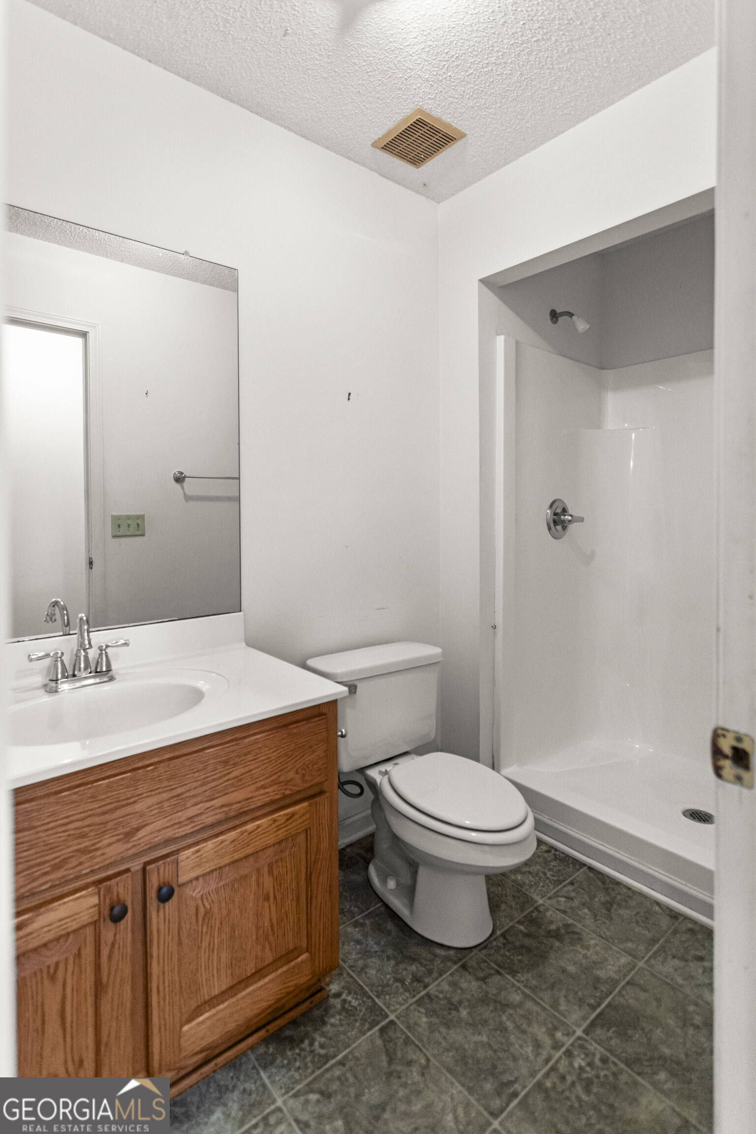 2131 Alexis Drive Property Photo 14