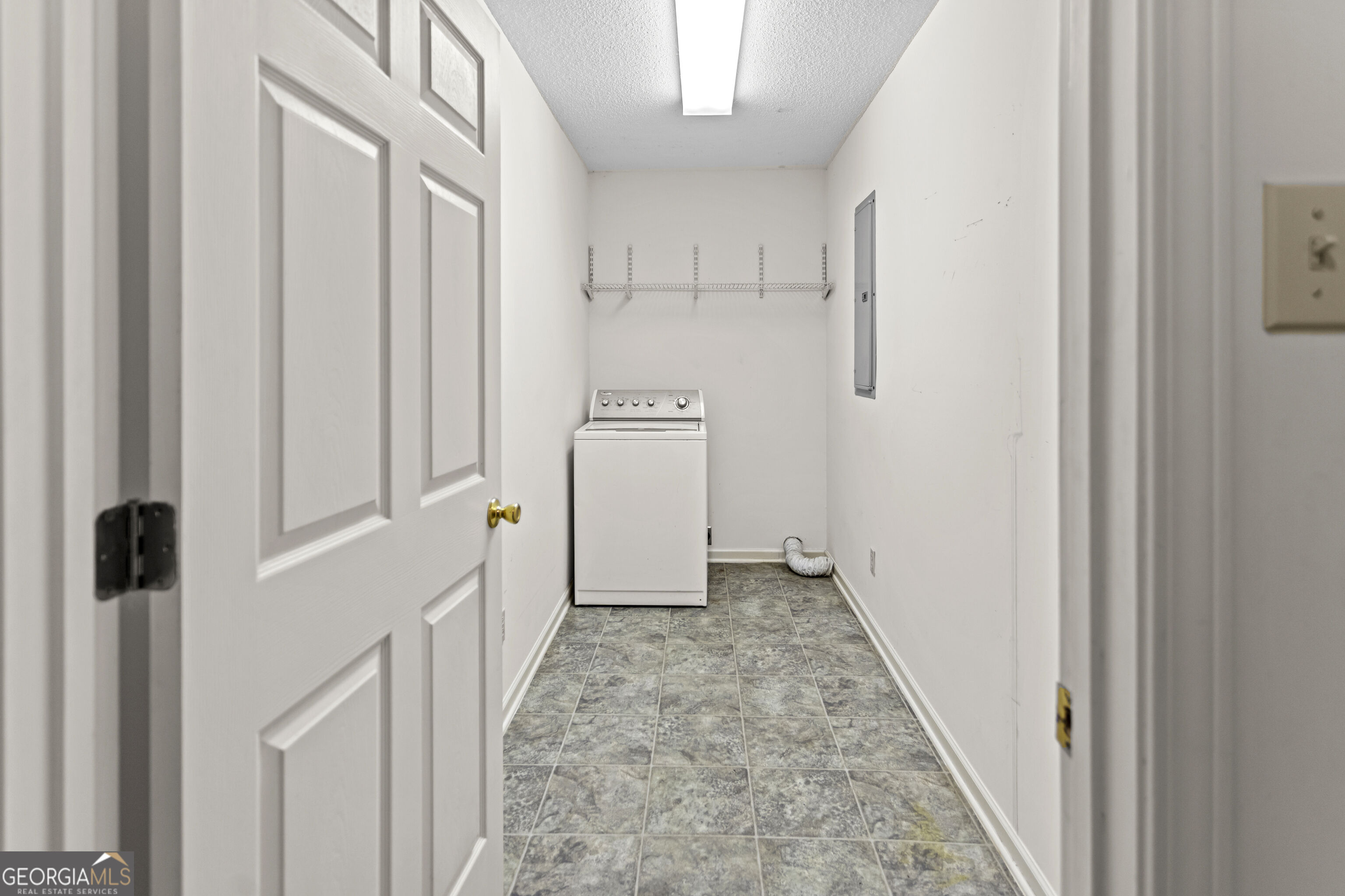 2131 Alexis Drive Property Photo 29