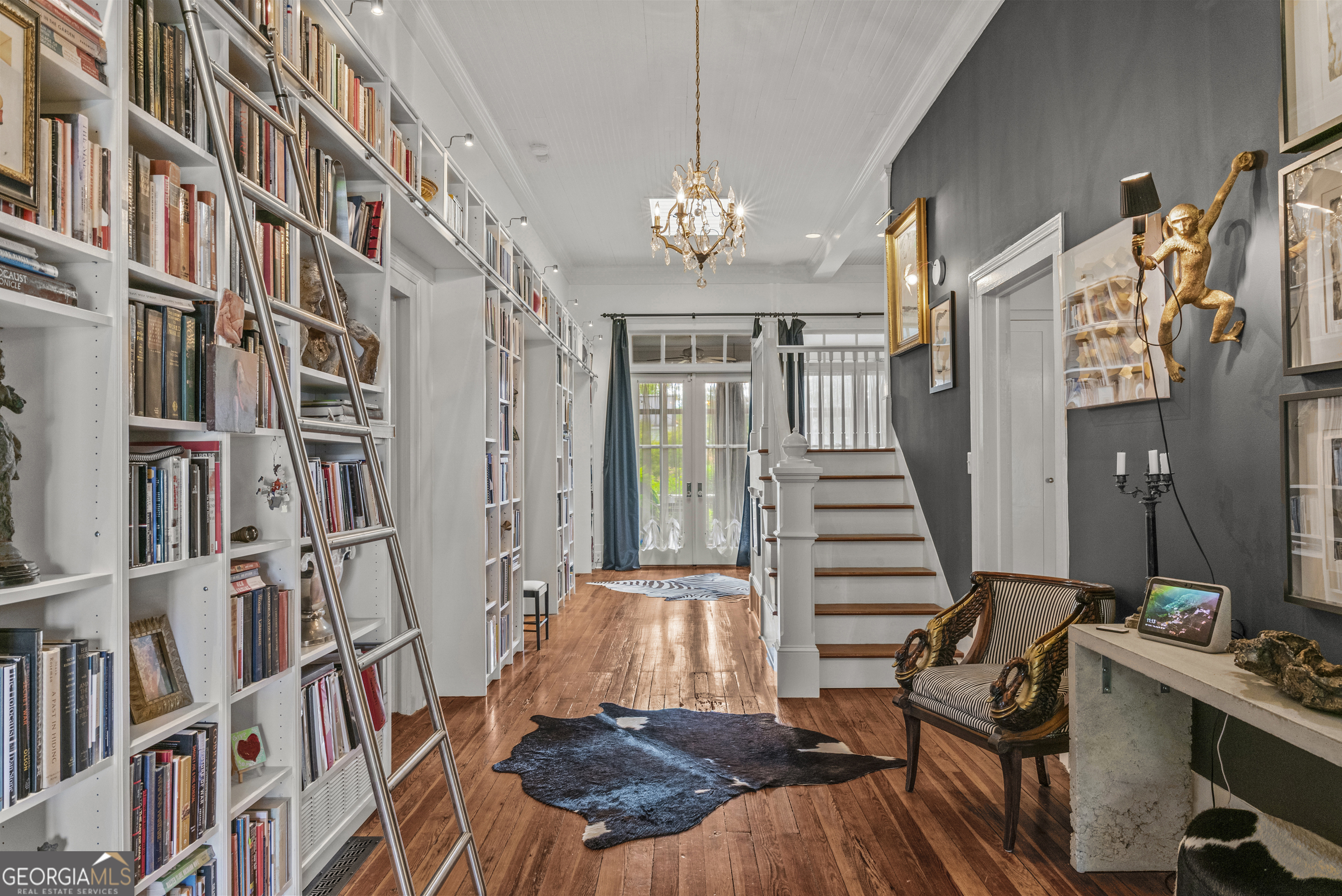 358 Pine Street Property Photo 8
