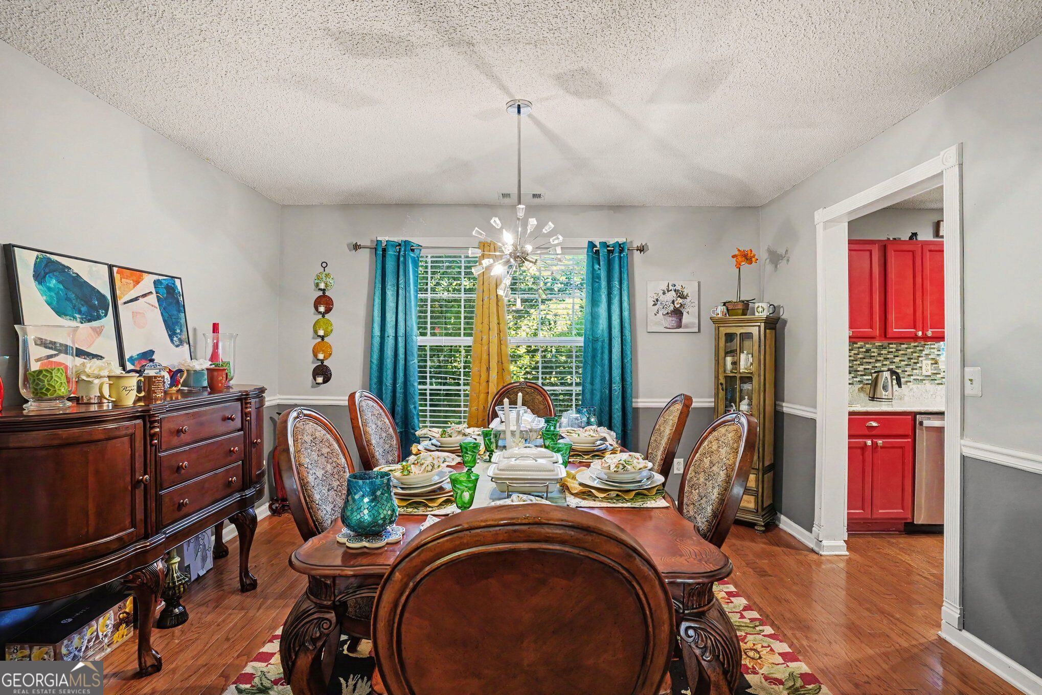 925 Reda Court Property Photo 3