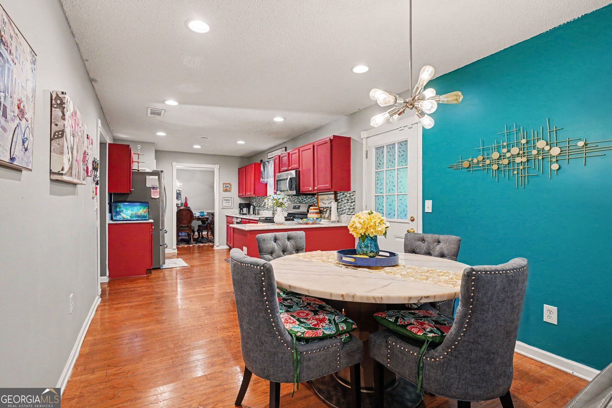 925 Reda Court Property Photo 4