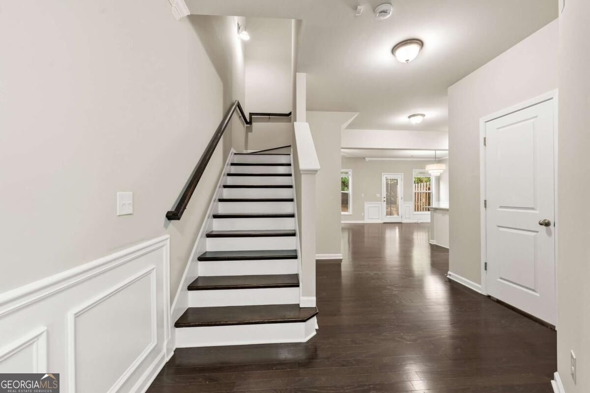 2698 Village Park Bend Property Photo 4