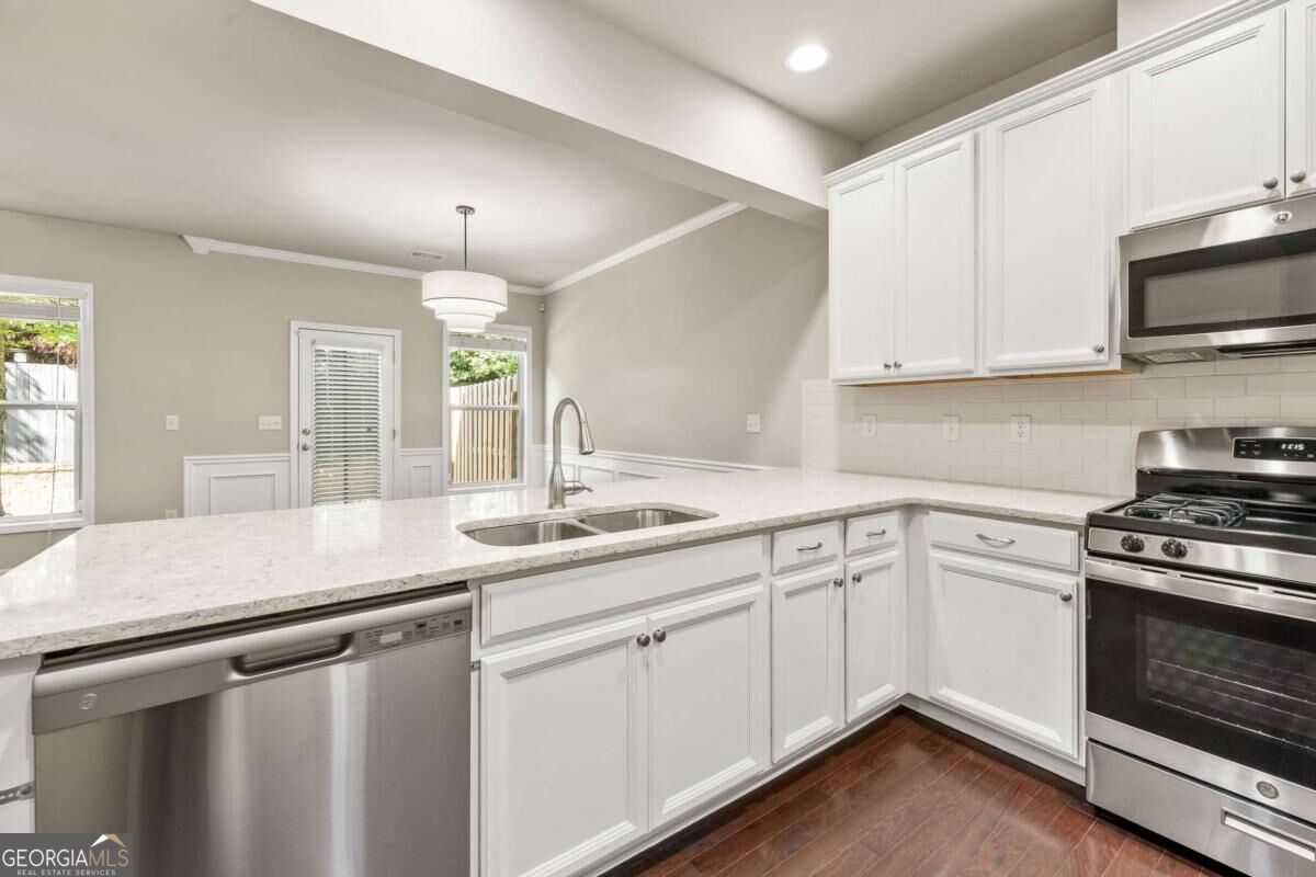 2698 Village Park Bend Property Photo 10