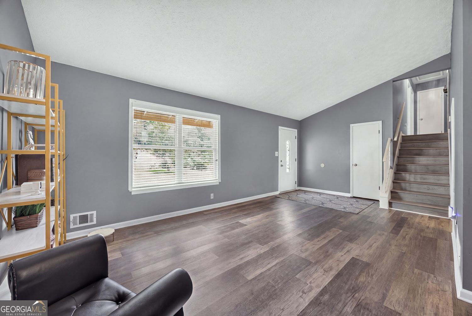 9256 Raven Drive Property Photo 7