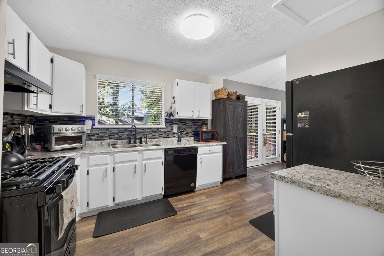 9256 Raven Drive Property Photo 10