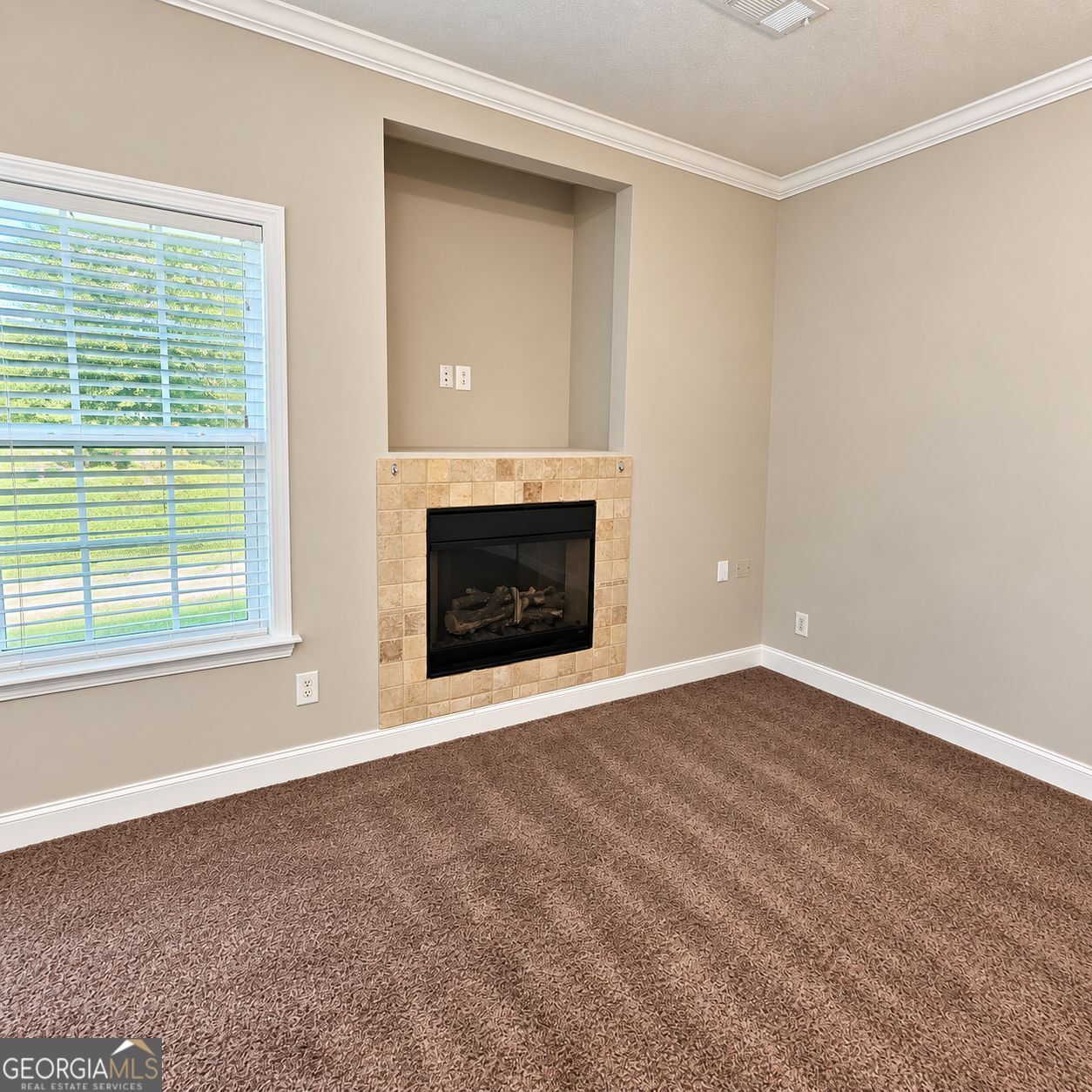 104 Cottage Circle Property Photo 6