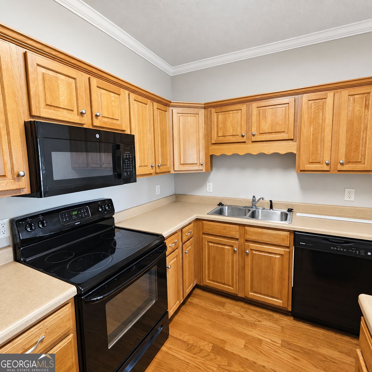 104 Cottage Circle Property Photo 7