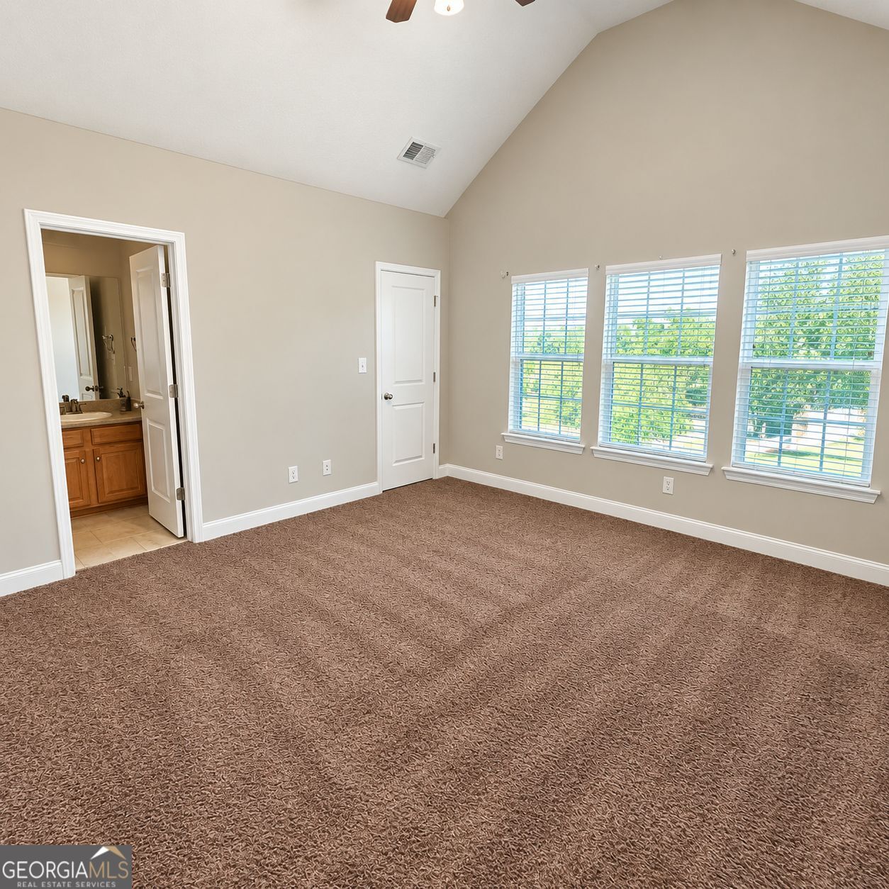 104 Cottage Circle Property Photo 10