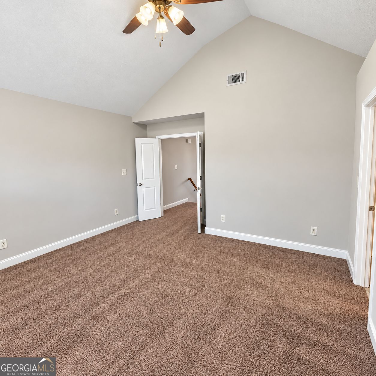 104 Cottage Circle Property Photo 11