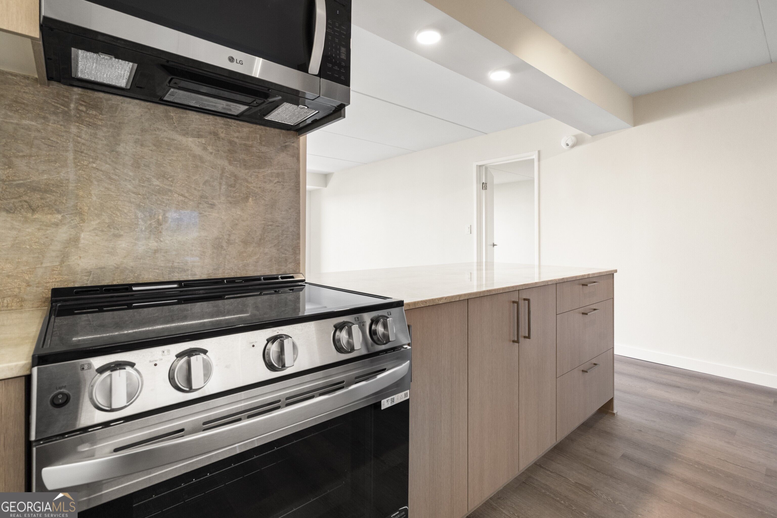 2460 Peachtree Road Ne # 903 Property Photo 5