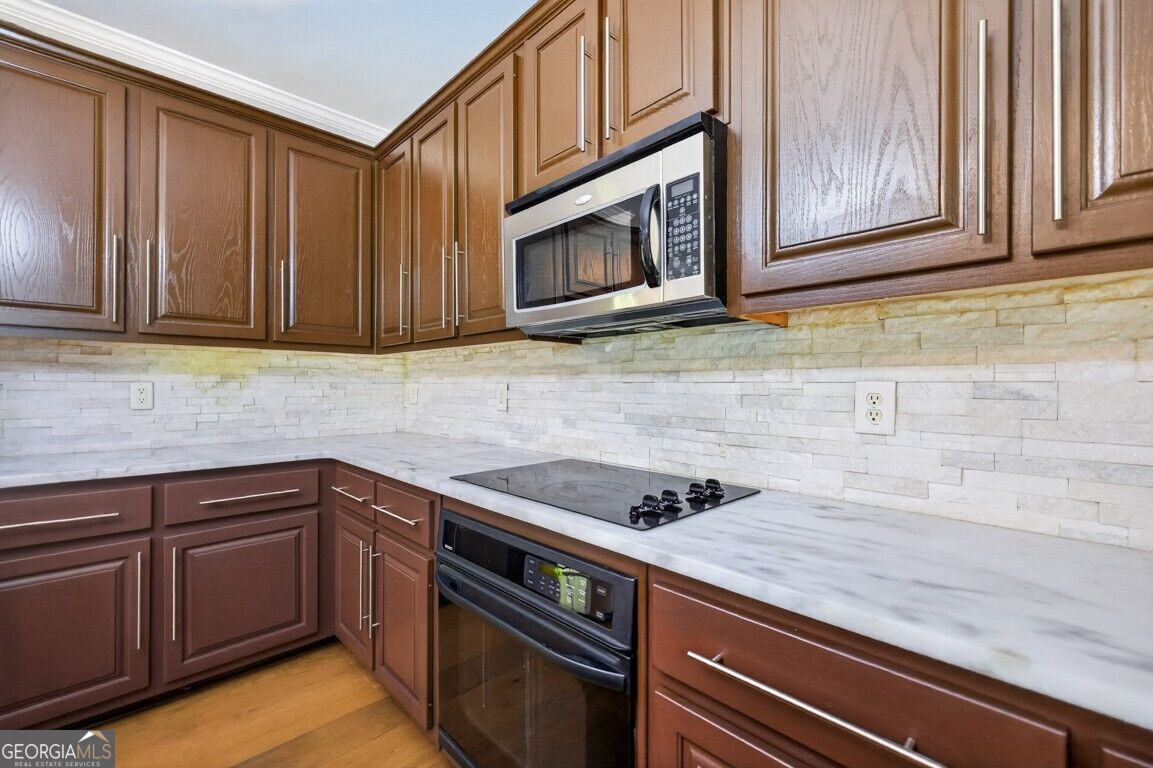 1211 Turtle Creek Court Property Photo 16