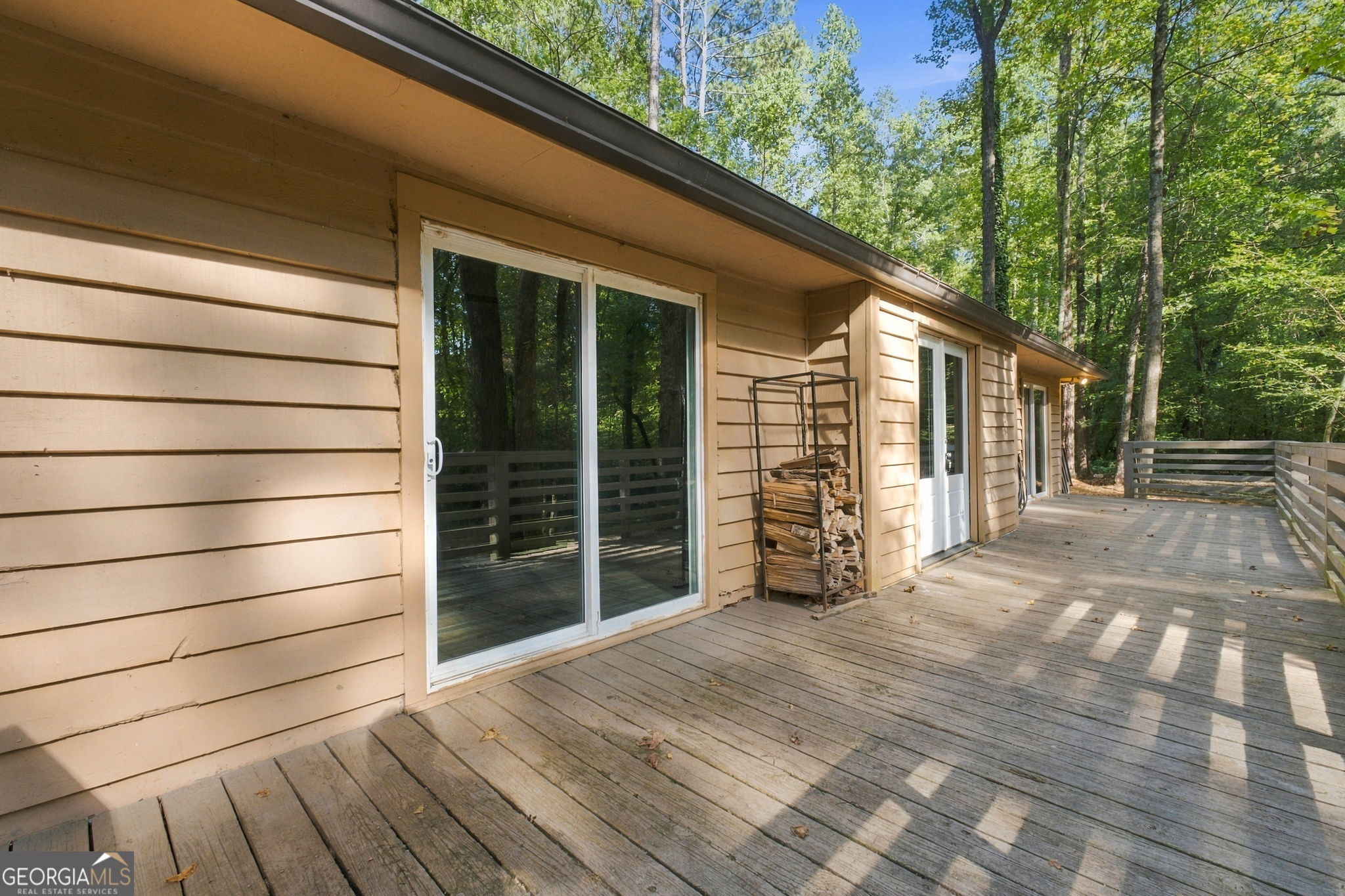 760 Cherokee Trail Property Photo 4