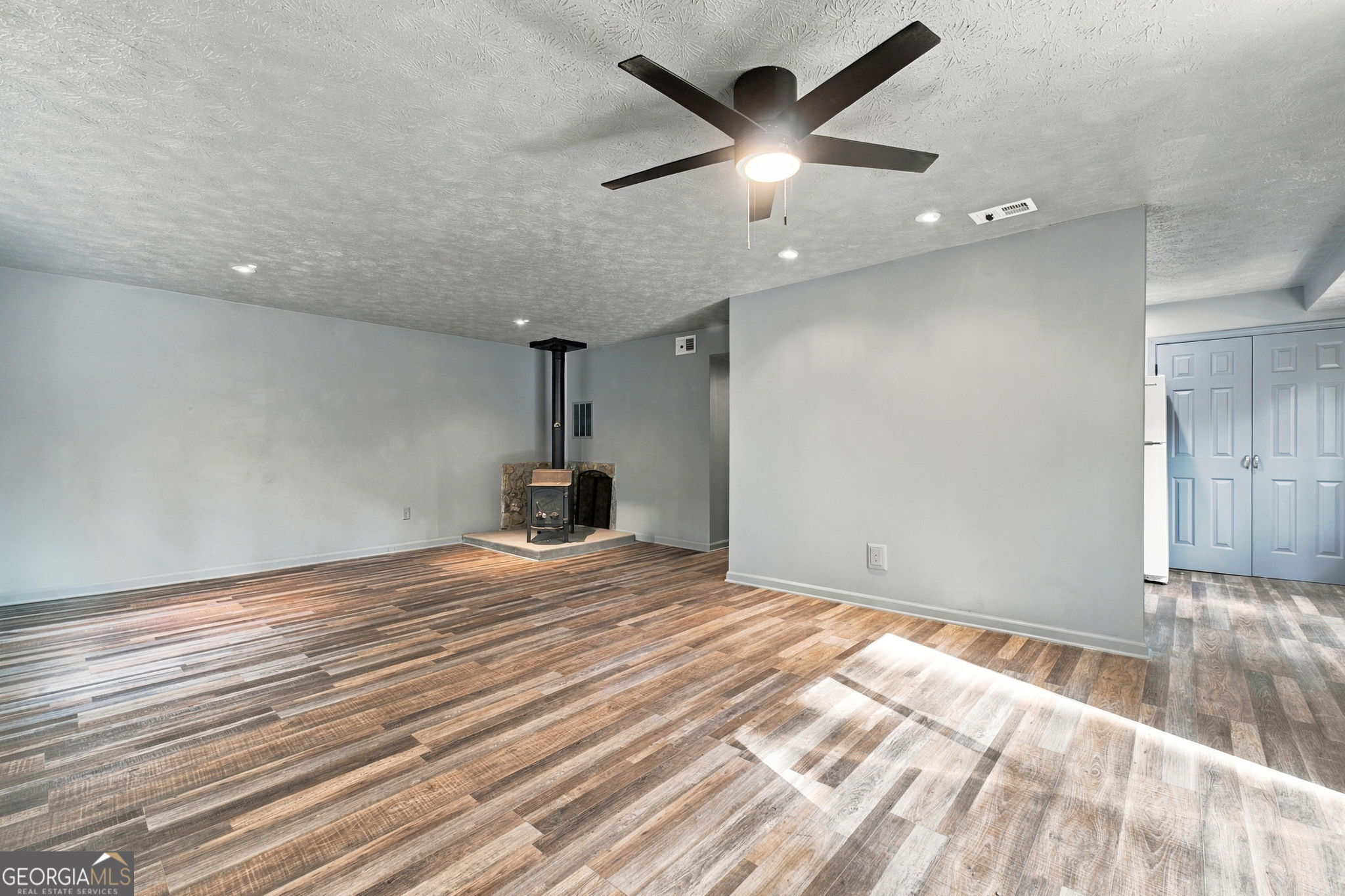 760 Cherokee Trail Property Photo 12