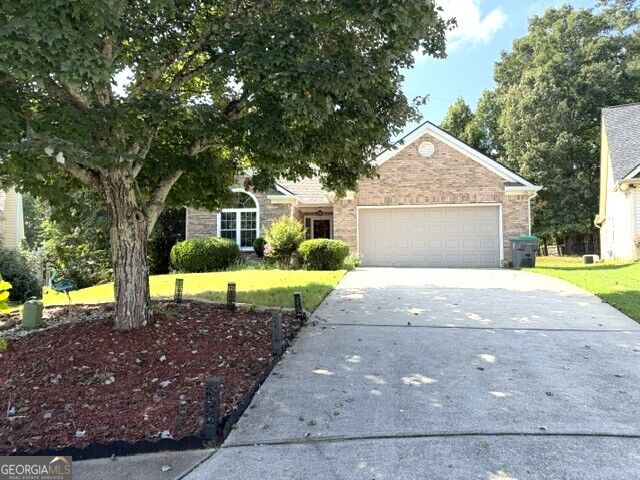1102 Strath Clyde Way Property Photo 2