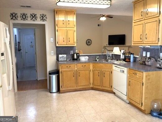 1102 Strath Clyde Way Property Photo 10