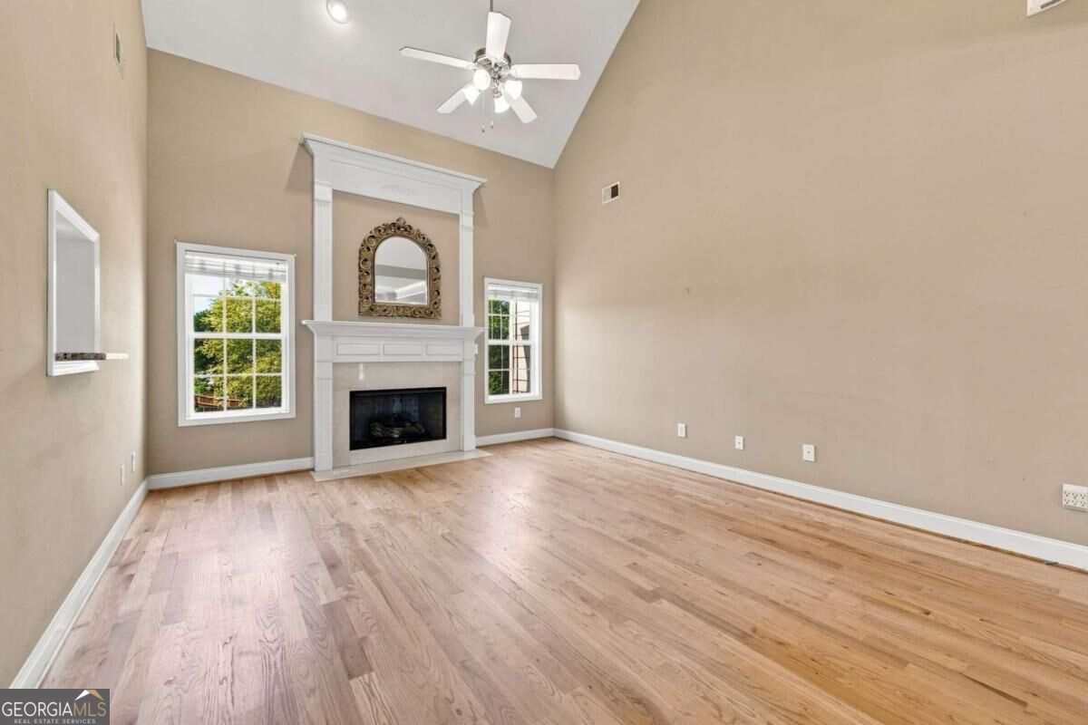 102 Colonial Circle Nw Property Photo 11