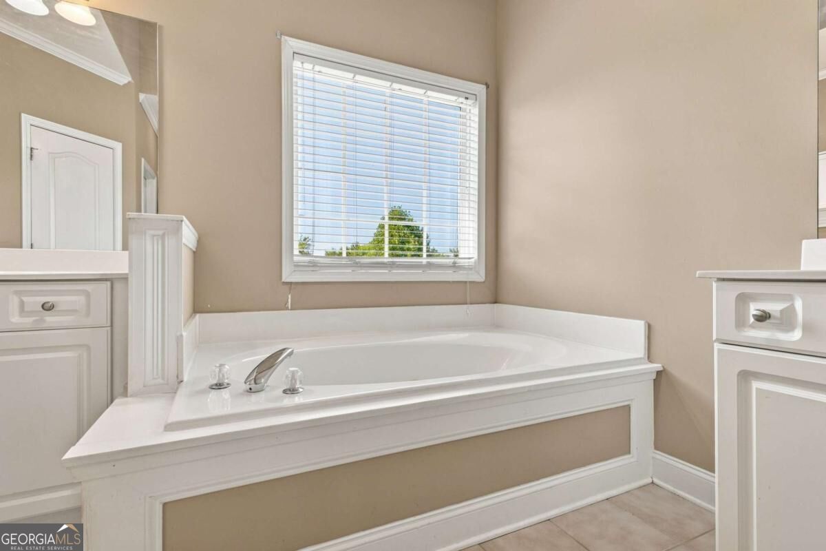 102 Colonial Circle Nw Property Photo 28