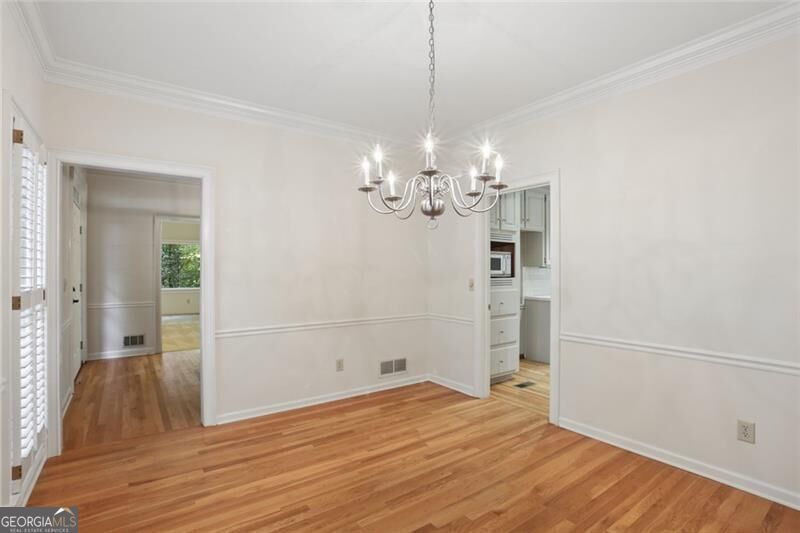 1090 Applecross Drive Property Photo 3