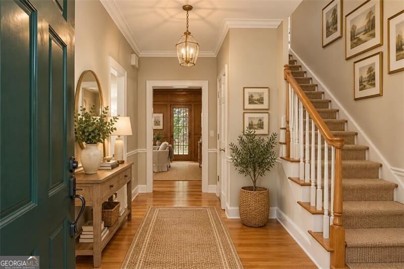 1090 Applecross Drive Property Photo 8
