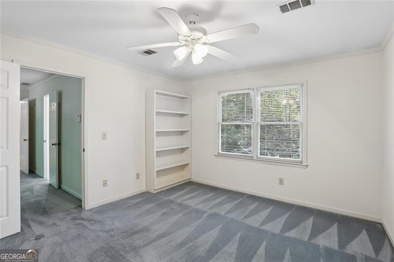 1090 Applecross Drive Property Photo 18