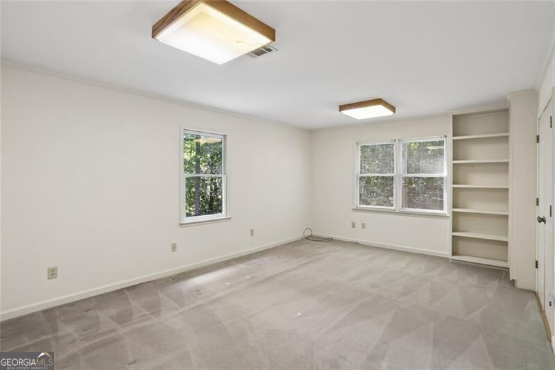 1090 Applecross Drive Property Photo 20