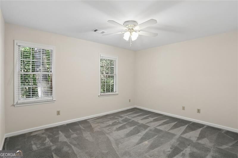 1090 Applecross Drive Property Photo 24