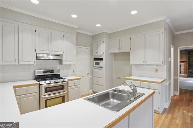 1090 Applecross Drive Property Photo 31
