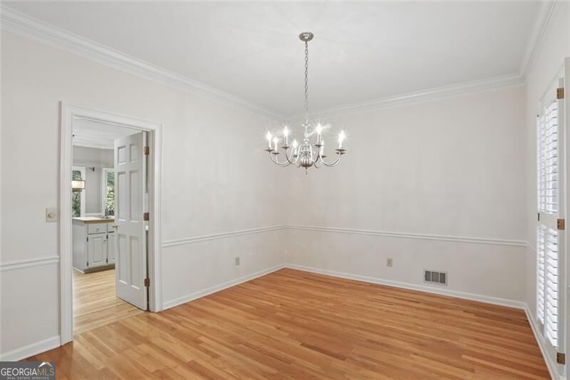 1090 Applecross Drive Property Photo 34