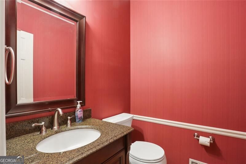 1090 Applecross Drive Property Photo 49