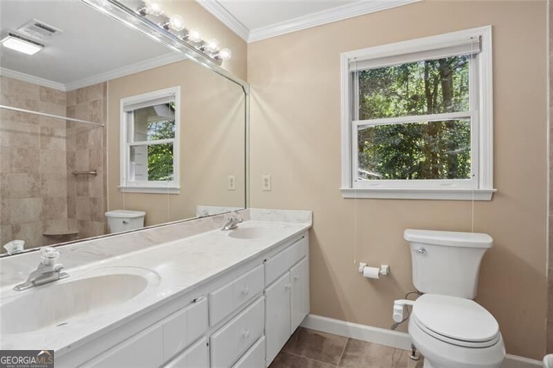 1090 Applecross Drive Property Photo 52