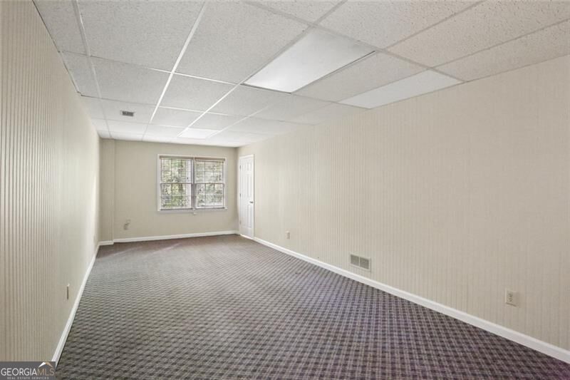 1090 Applecross Drive Property Photo 55