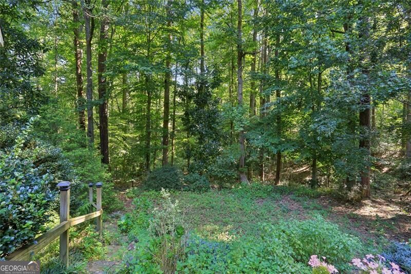 1090 Applecross Drive Property Photo 59