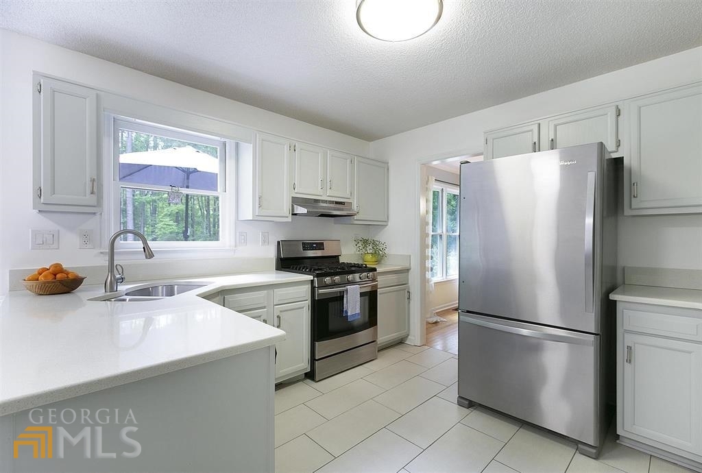 210 Spring Forest Way Property Photo 3