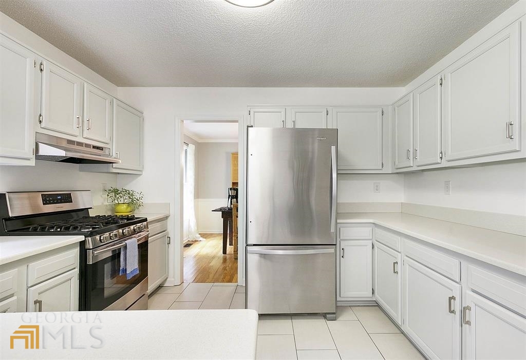 210 Spring Forest Way Property Photo 4