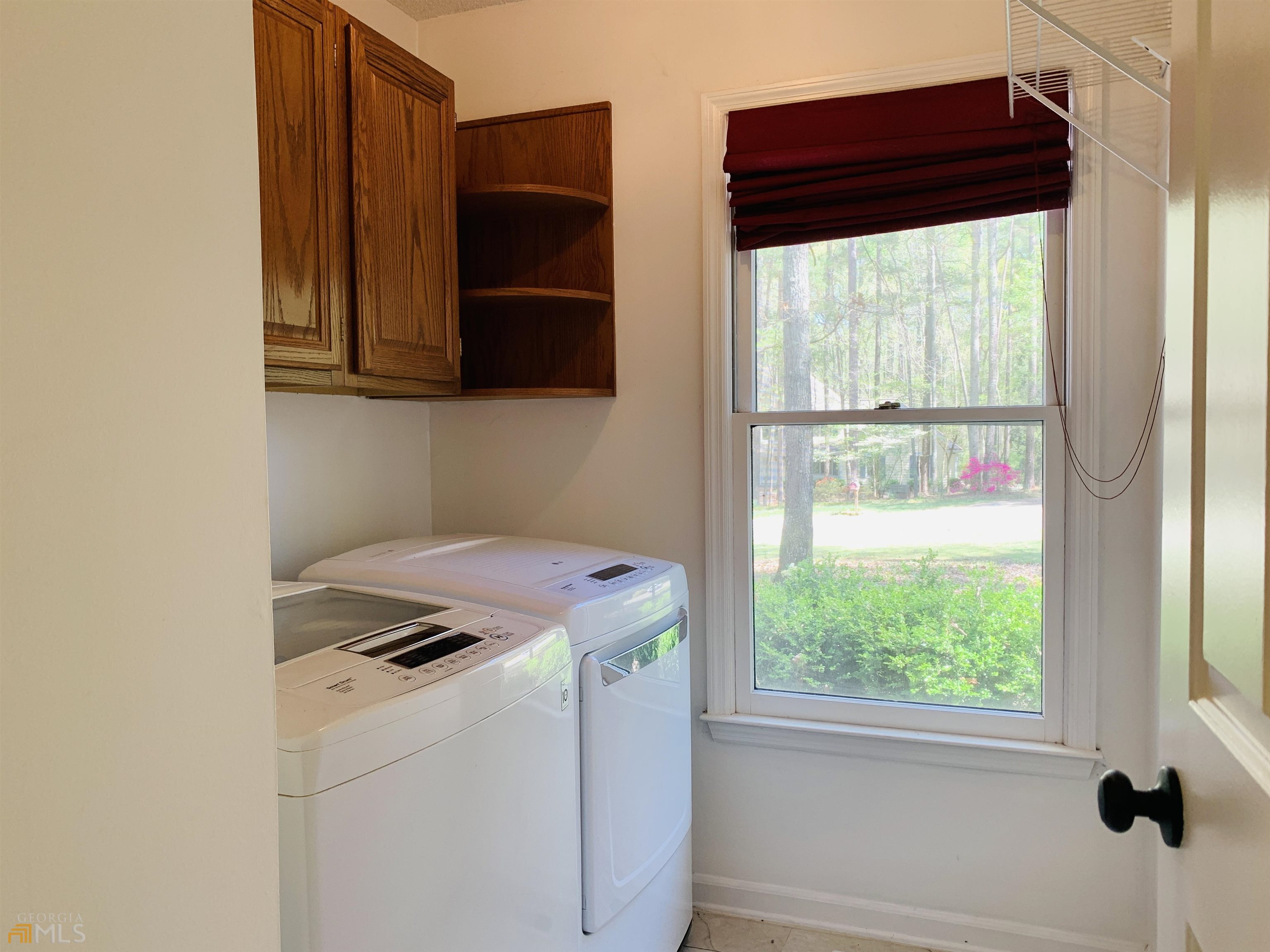 210 Spring Forest Way Property Photo 15