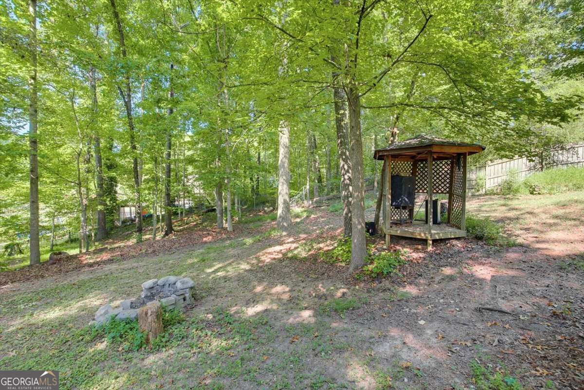 138 Hickory Trail Property Photo 24