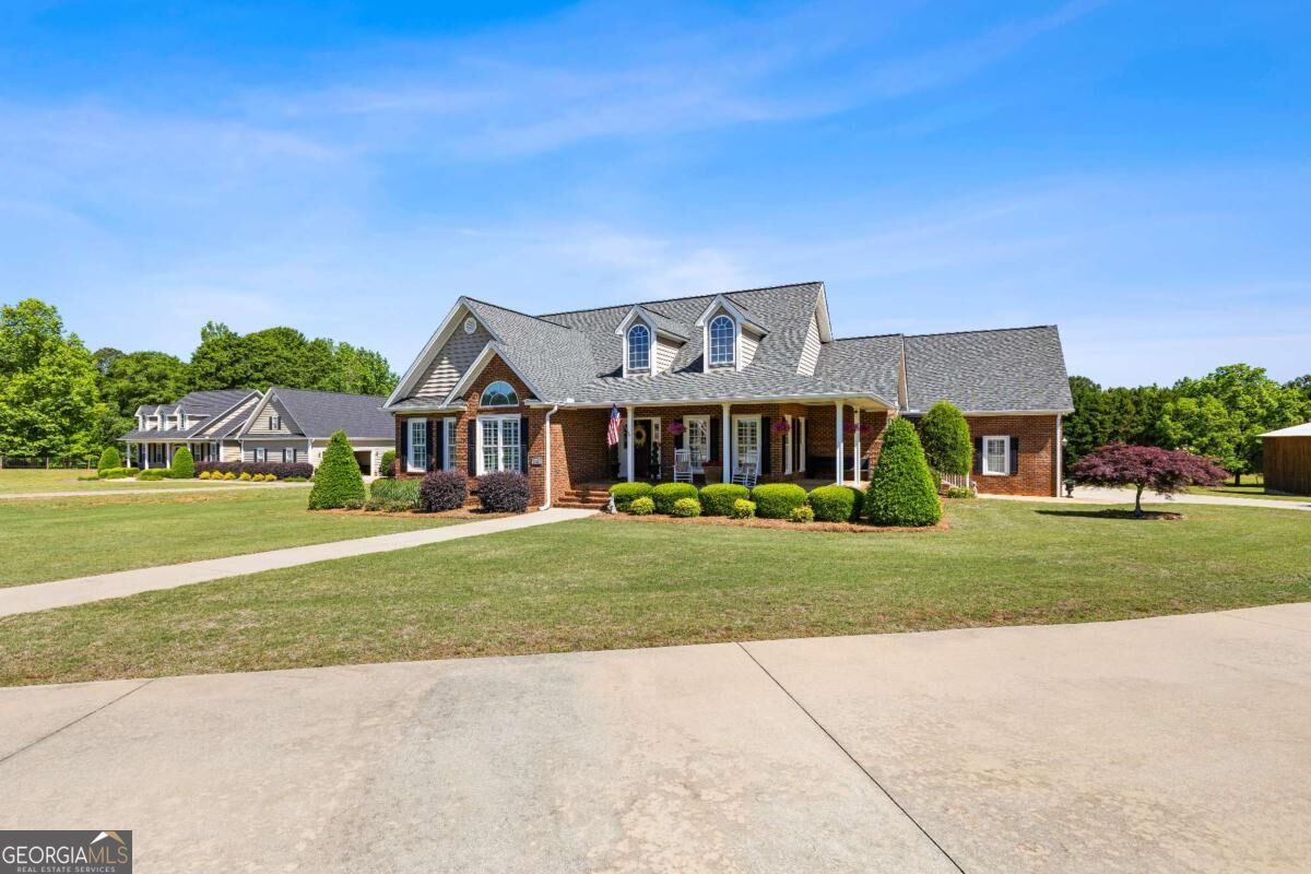 1350 Woodland Road